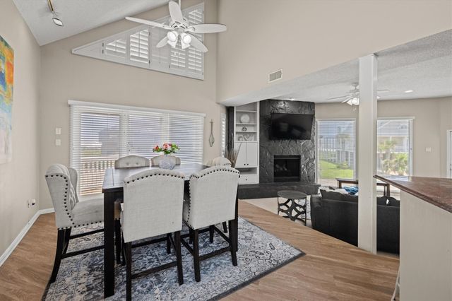 19131 Kahala Drive, Galveston, TX 77554