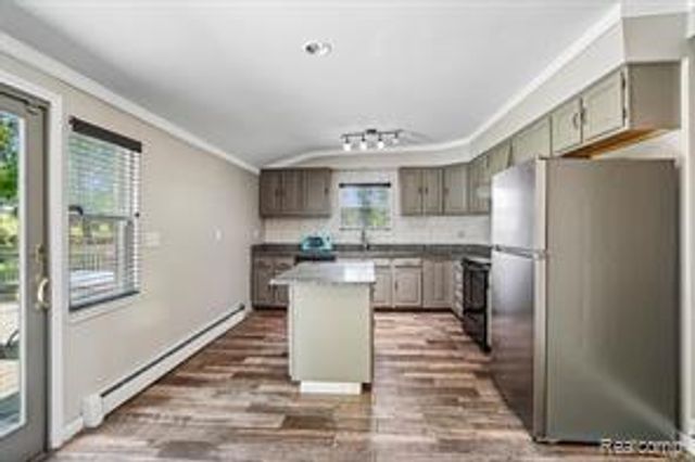 7286 Ormond Road, Davisburg, MI 48350