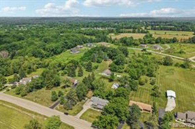 7286 Ormond Road, Davisburg, MI 48350