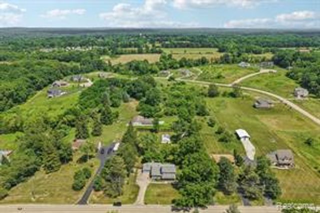 7286 Ormond Road, Davisburg, MI 48350