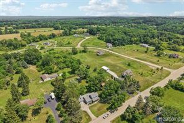 7286 Ormond Road, Davisburg, MI 48350