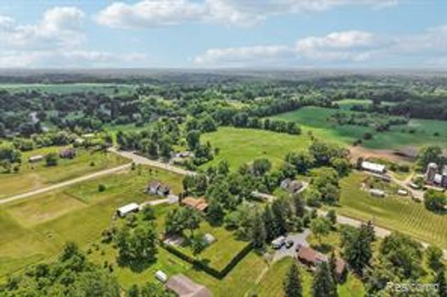 7286 Ormond Road, Davisburg, MI 48350
