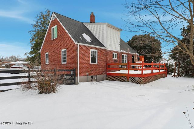 525 Fenwick Dr, New Albany, IN 47150