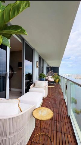 16385 Biscayne Blvd 3017-3018, North Miami Beach, FL 33160