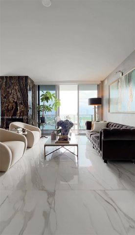 16385 Biscayne Blvd 3017-3018, North Miami Beach, FL 33160