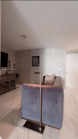 16385 Biscayne Blvd 3017-3018, North Miami Beach, FL 33160