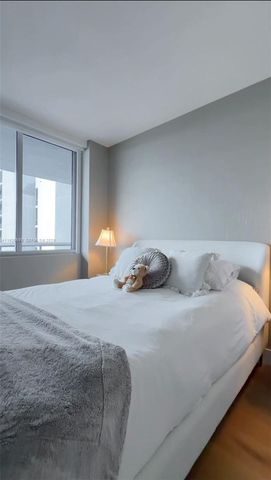 16385 Biscayne Blvd 3017-3018, North Miami Beach, FL 33160