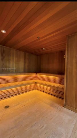 16385 Biscayne Blvd 3017-3018, North Miami Beach, FL 33160