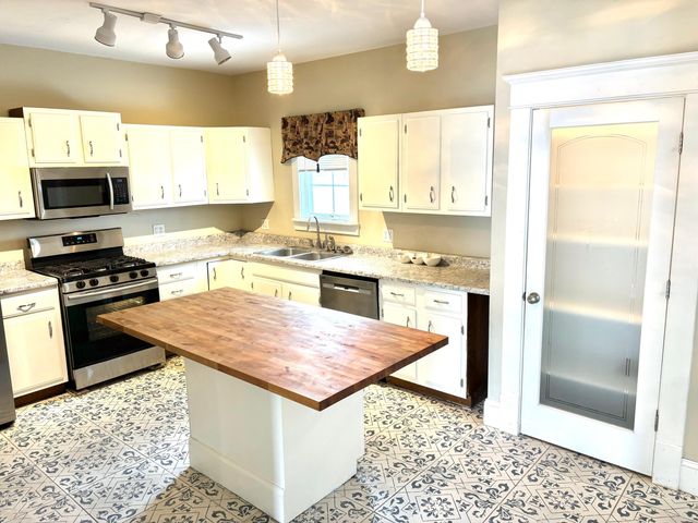 611 Niles Street, La Porte, IN 46350