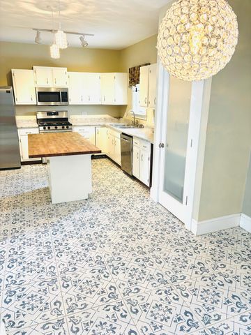 611 Niles Street, La Porte, IN 46350