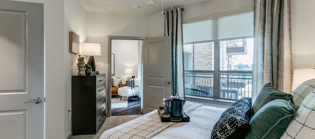 1000 Grandys Lane 2111, Lewisville, TX 75077