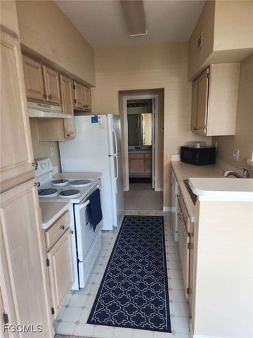 23680 Walden Center DR 202, Estero, FL 34134