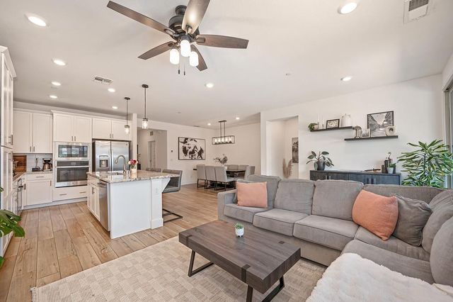 4151 Cypress Grove Dr, Rancho Cordova, CA 95742