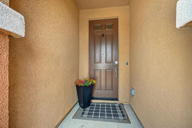 4151 Cypress Grove Dr, Rancho Cordova, CA 95742