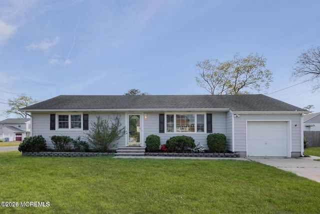 501 Burnside Street, Toms River, NJ 08757