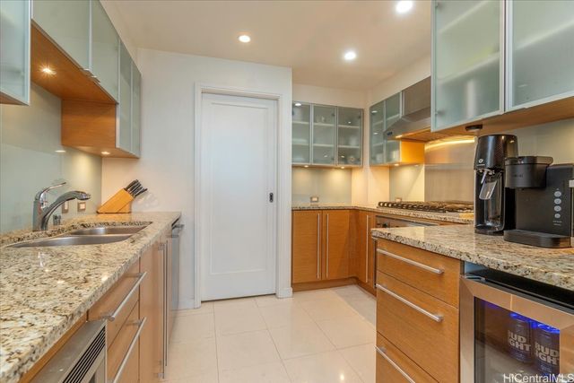 1177 Queen Street 4608, Honolulu, HI 96814