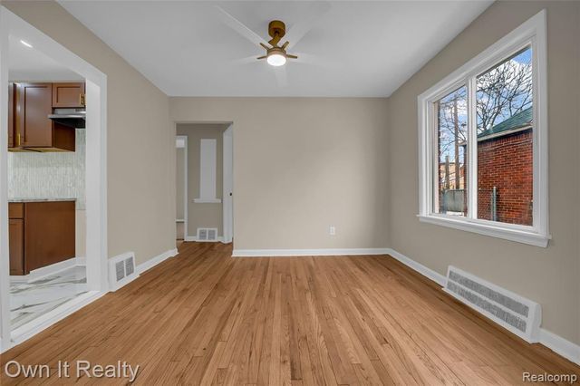 16575 Asbury Park, Detroit, MI 48235