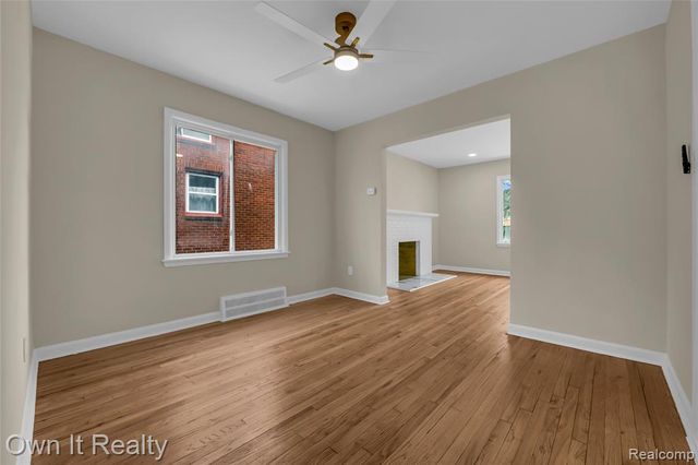 16575 Asbury Park, Detroit, MI 48235