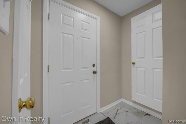 16575 Asbury Park, Detroit, MI 48235