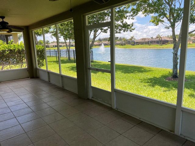 8196 WESTFIELD Circle, Vero Beach, FL 32966