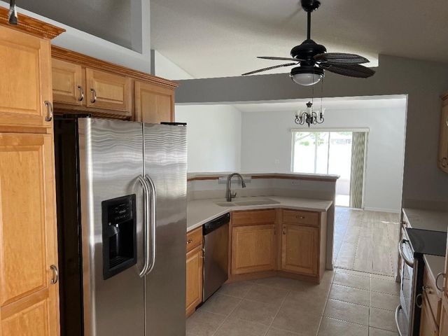 8196 WESTFIELD Circle, Vero Beach, FL 32966