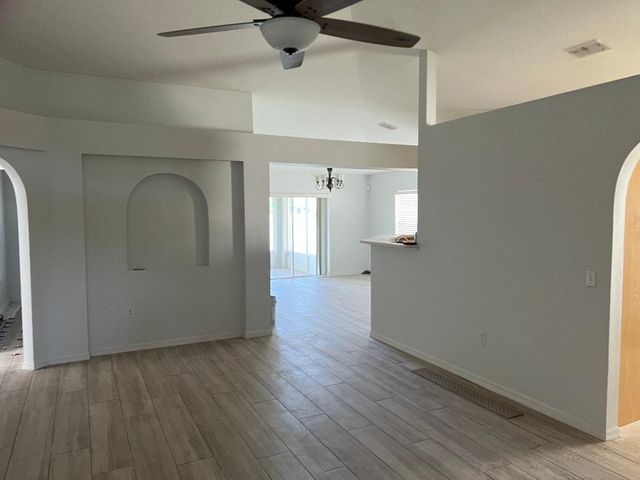 8196 WESTFIELD Circle, Vero Beach, FL 32966