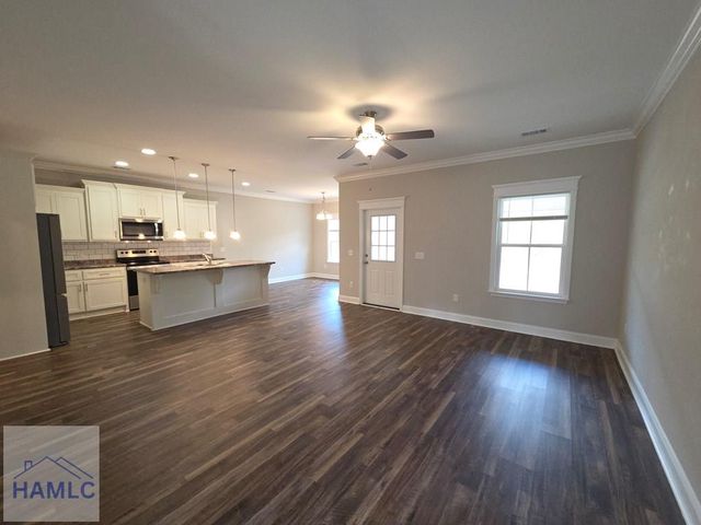 144 Linden Drive, Jesup, GA 31545