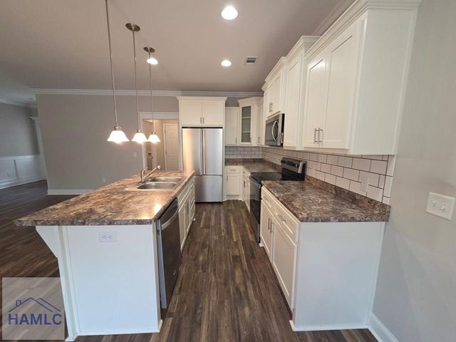144 Linden Drive, Jesup, GA 31545