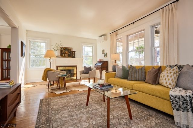 7 Sunset Ter, Maplewood Twp., NJ 07040