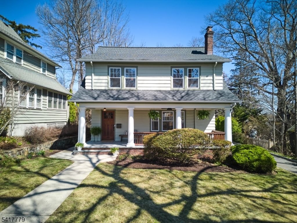 7 Sunset Ter, Maplewood Twp., NJ 07040