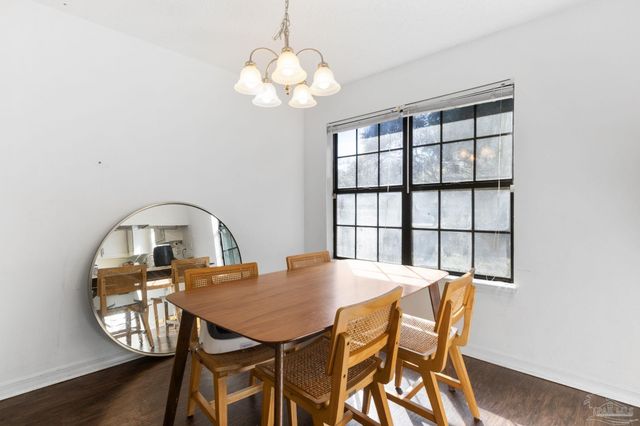 121 Claire Dr, Crestview, FL 32536