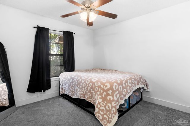 121 Claire Dr, Crestview, FL 32536