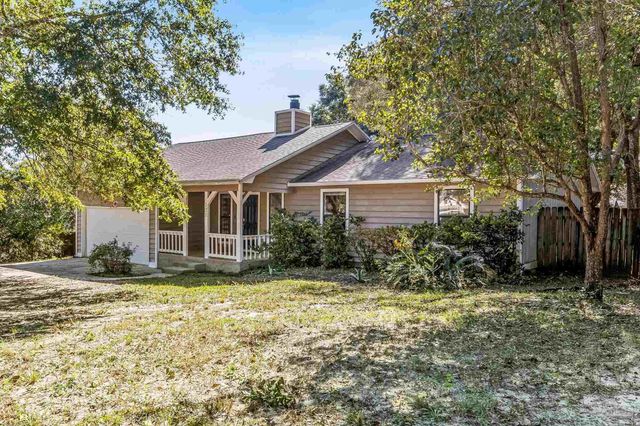 121 Claire Dr, Crestview, FL 32536