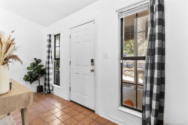 121 Claire Dr, Crestview, FL 32536