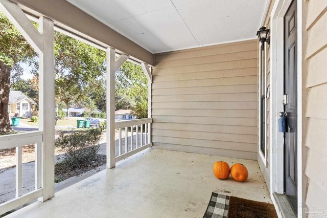 121 Claire Dr, Crestview, FL 32536