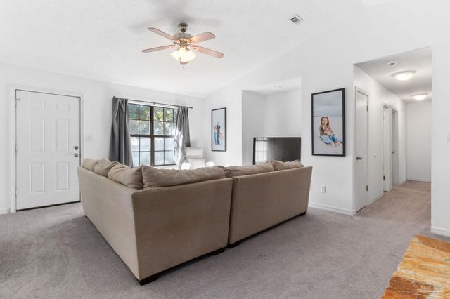 121 Claire Dr, Crestview, FL 32536