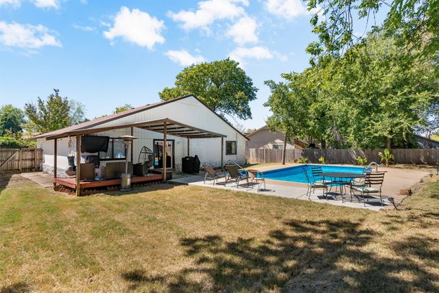 3313 S 142nd East Avenue, Tulsa, OK 74134