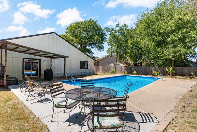 3313 S 142nd East Avenue, Tulsa, OK 74134