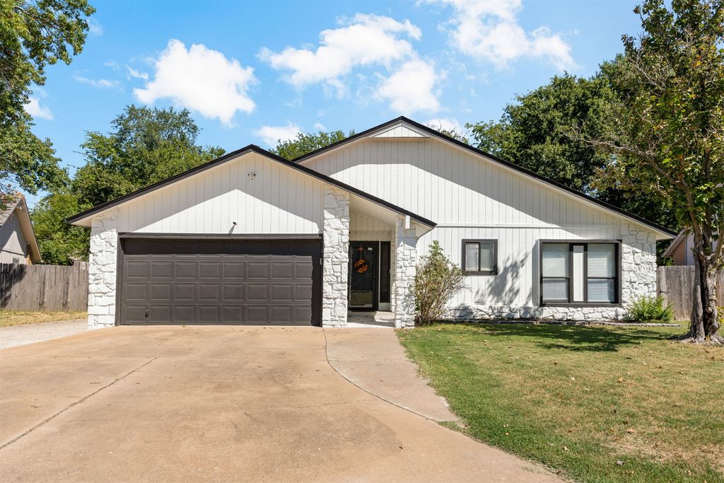 3313 S 142nd East Avenue, Tulsa, OK 74134