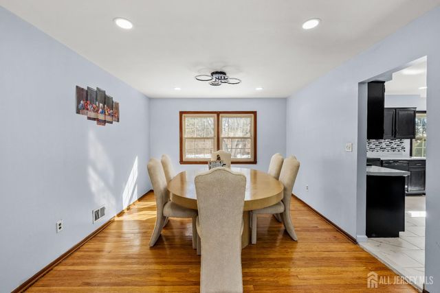 11 Gunpowder Drive, East Brunswick, NJ 08816