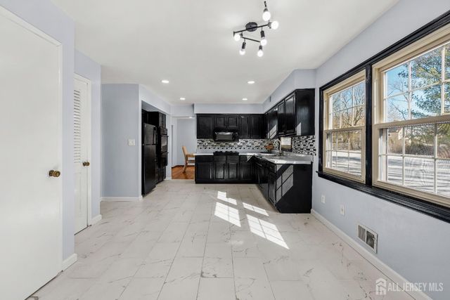 11 Gunpowder Drive, East Brunswick, NJ 08816