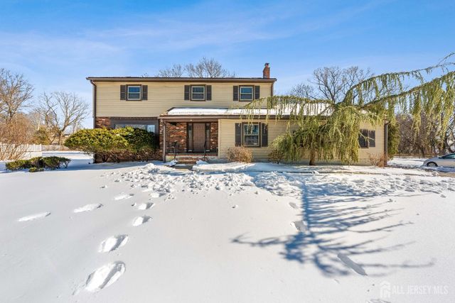 11 Gunpowder Drive, East Brunswick, NJ 08816