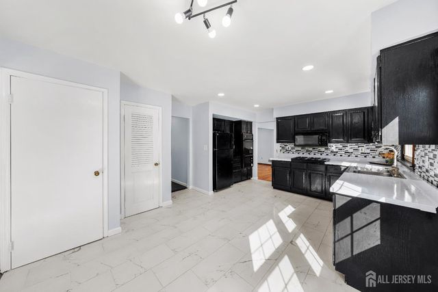 11 Gunpowder Drive, East Brunswick, NJ 08816