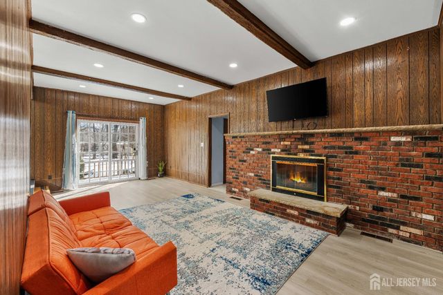 11 Gunpowder Drive, East Brunswick, NJ 08816