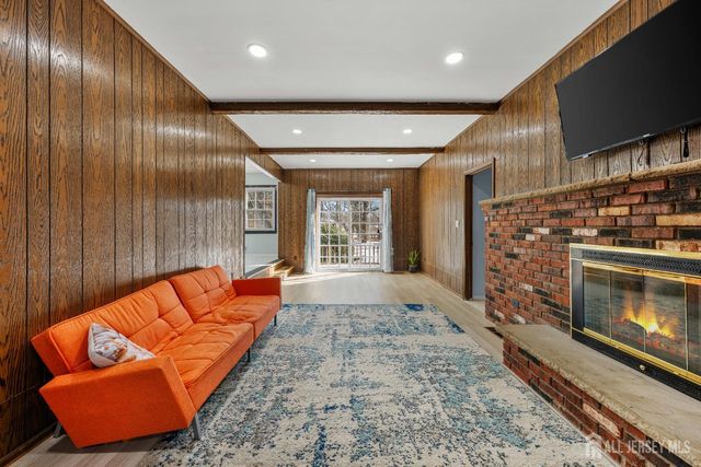 11 Gunpowder Drive, East Brunswick, NJ 08816