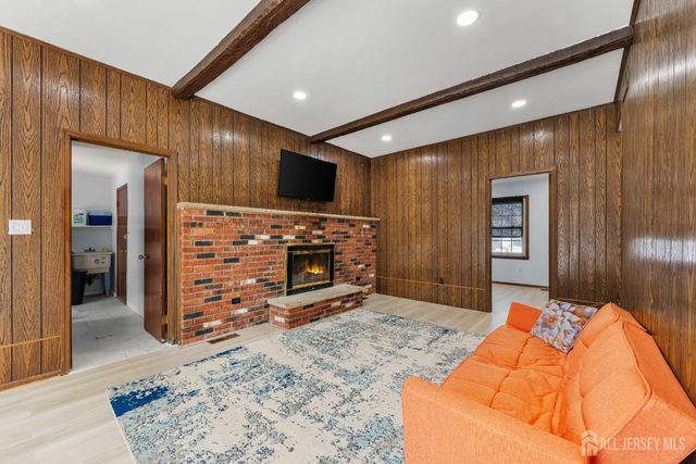 11 Gunpowder Drive, East Brunswick, NJ 08816