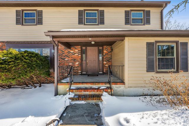 11 Gunpowder Drive, East Brunswick, NJ 08816