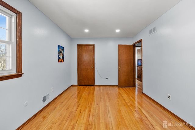 11 Gunpowder Drive, East Brunswick, NJ 08816