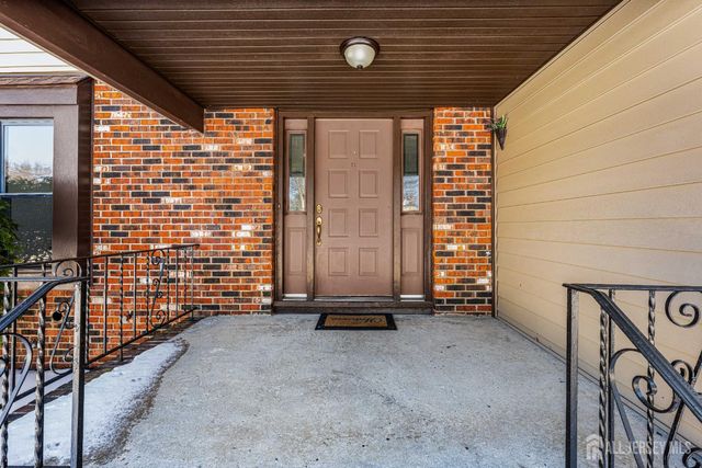 11 Gunpowder Drive, East Brunswick, NJ 08816