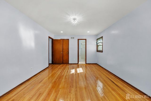 11 Gunpowder Drive, East Brunswick, NJ 08816